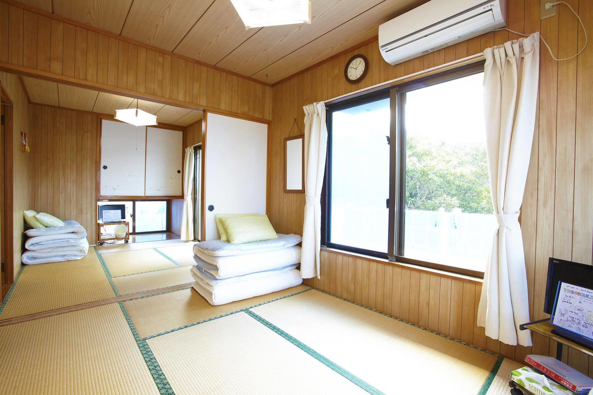 Minshuku Yadokari Hotell Zamami Exteriör bild
